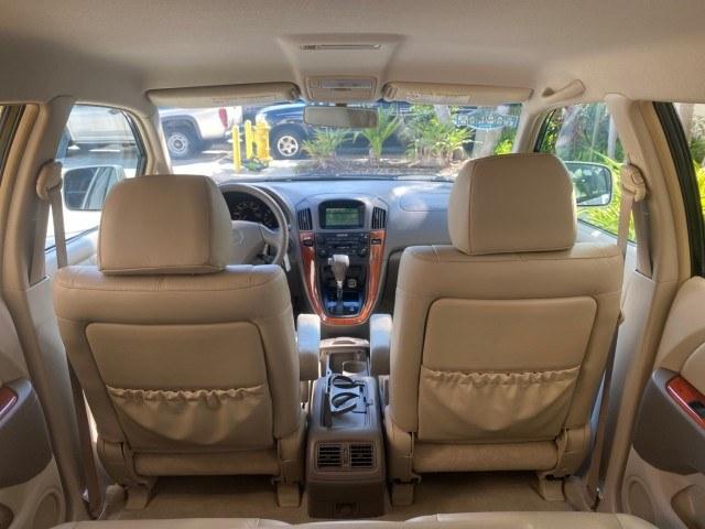 1999 Desert Bronze Metallic /Ivory Lexus RX 300 Luxury SUV LOW MILES 62,417 1 OWNER (JT6GF10U6X0) with an 3.0L Aluminum 24-Valve V6 Engine engine, Automatic transmission, located at 4701 North Dixie Hwy, Pompano Beach, FL, 33064, (954) 422-2889, 26.240938, -80.123474 - OUR WEBPAGE FLORIDACARS1.COM HAS OVER 100 PHOTOS AND FREE CARFAX LINK 1999 Lexus RX 300 1 OWNER 4 Door Wagon/Sport Utility 3.0L V6 F 24V Gasoline 24 MPG Front Wheel Drive Features ABS Brakes Air Conditioning Alloy Wheels AM/FM Stereo Automatic Transmission Cassette Player Cruise Control Full Roof Ra- Photo#69