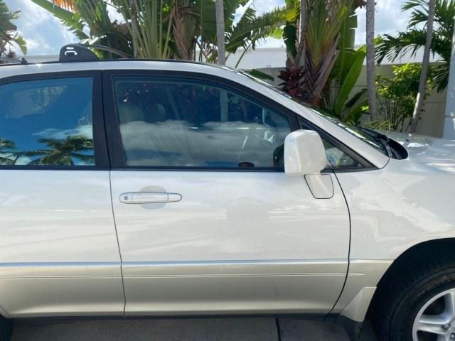 1999 Desert Bronze Metallic /Ivory Lexus RX 300 Luxury SUV LOW MILES 62,417 1 OWNER (JT6GF10U6X0) with an 3.0L Aluminum 24-Valve V6 Engine engine, Automatic transmission, located at 4701 North Dixie Hwy, Pompano Beach, FL, 33064, (954) 422-2889, 26.240938, -80.123474 - OUR WEBPAGE FLORIDACARS1.COM HAS OVER 100 PHOTOS AND FREE CARFAX LINK 1999 Lexus RX 300 1 OWNER 4 Door Wagon/Sport Utility 3.0L V6 F 24V Gasoline 24 MPG Front Wheel Drive Features ABS Brakes Air Conditioning Alloy Wheels AM/FM Stereo Automatic Transmission Cassette Player Cruise Control Full Roof Ra- Photo#73