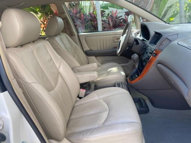 1999 Desert Bronze Metallic /Ivory Lexus RX 300 Luxury SUV LOW MILES 62,417 1 OWNER (JT6GF10U6X0) with an 3.0L Aluminum 24-Valve V6 Engine engine, Automatic transmission, located at 4701 North Dixie Hwy, Pompano Beach, FL, 33064, (954) 422-2889, 26.240938, -80.123474 - OUR WEBPAGE FLORIDACARS1.COM HAS OVER 100 PHOTOS AND FREE CARFAX LINK 1999 Lexus RX 300 1 OWNER 4 Door Wagon/Sport Utility 3.0L V6 F 24V Gasoline 24 MPG Front Wheel Drive Features ABS Brakes Air Conditioning Alloy Wheels AM/FM Stereo Automatic Transmission Cassette Player Cruise Control Full Roof Ra- Photo#78