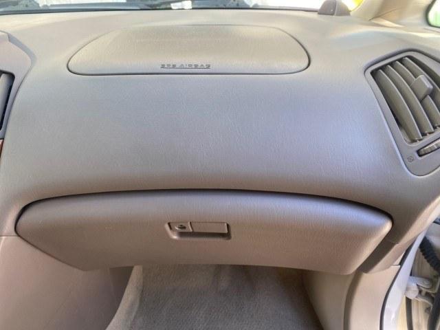 1999 Desert Bronze Metallic /Ivory Lexus RX 300 Luxury SUV LOW MILES 62,417 1 OWNER (JT6GF10U6X0) with an 3.0L Aluminum 24-Valve V6 Engine engine, Automatic transmission, located at 4701 North Dixie Hwy, Pompano Beach, FL, 33064, (954) 422-2889, 26.240938, -80.123474 - OUR WEBPAGE FLORIDACARS1.COM HAS OVER 100 PHOTOS AND FREE CARFAX LINK 1999 Lexus RX 300 1 OWNER 4 Door Wagon/Sport Utility 3.0L V6 F 24V Gasoline 24 MPG Front Wheel Drive Features ABS Brakes Air Conditioning Alloy Wheels AM/FM Stereo Automatic Transmission Cassette Player Cruise Control Full Roof Ra- Photo#81