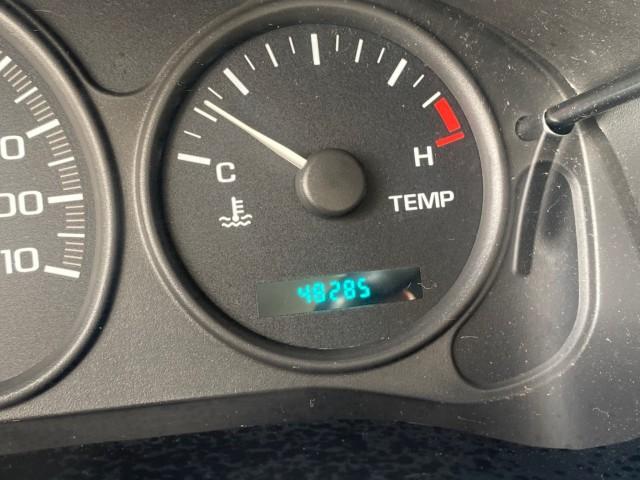 2005 Bronzemist Metallic /Neutral Chevrolet Venture LS LOW MILES 48,285 (1GNDV23E45D) with an 3.4L 3400 V6 SFI Engine engine, Automatic transmission, located at 4701 North Dixie Hwy, Pompano Beach, FL, 33064, (954) 422-2889, 26.240938, -80.123474 - OUR WEBPAGE FLORIDACARS1.COM HAS OVER 100 PHOTOS AND FREE CARFAX LINK 2005 Chevrolet Venture LS Van 3.4L V6 F Gasoline 26 MPG Front Wheel Drive Features ABS Brakes Air Conditioning Alloy Wheels AM/FM Stereo Automatic Transmission CD Audio Cloth Seats Cruise Control Parking Sensors Power Locks Roof R- Photo#18