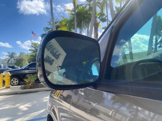 2005 Bronzemist Metallic /Neutral Chevrolet Venture LS LOW MILES 48,285 (1GNDV23E45D) with an 3.4L 3400 V6 SFI Engine engine, Automatic transmission, located at 4701 North Dixie Hwy, Pompano Beach, FL, 33064, (954) 422-2889, 26.240938, -80.123474 - OUR WEBPAGE FLORIDACARS1.COM HAS OVER 100 PHOTOS AND FREE CARFAX LINK 2005 Chevrolet Venture LS Van 3.4L V6 F Gasoline 26 MPG Front Wheel Drive Features ABS Brakes Air Conditioning Alloy Wheels AM/FM Stereo Automatic Transmission CD Audio Cloth Seats Cruise Control Parking Sensors Power Locks Roof R- Photo#29