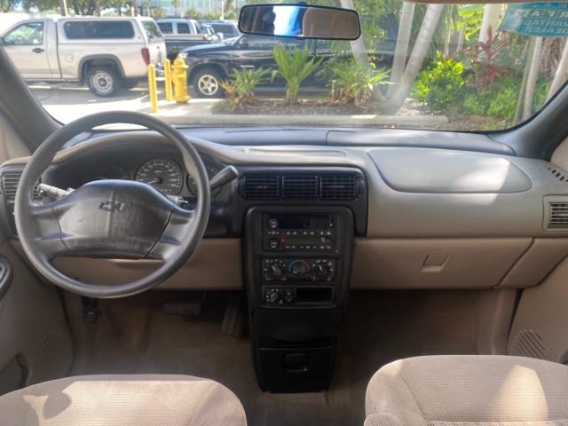 2005 Bronzemist Metallic /Neutral Chevrolet Venture LS LOW MILES 48,285 (1GNDV23E45D) with an 3.4L 3400 V6 SFI Engine engine, Automatic transmission, located at 4701 North Dixie Hwy, Pompano Beach, FL, 33064, (954) 422-2889, 26.240938, -80.123474 - OUR WEBPAGE FLORIDACARS1.COM HAS OVER 100 PHOTOS AND FREE CARFAX LINK 2005 Chevrolet Venture LS Van 3.4L V6 F Gasoline 26 MPG Front Wheel Drive Features ABS Brakes Air Conditioning Alloy Wheels AM/FM Stereo Automatic Transmission CD Audio Cloth Seats Cruise Control Parking Sensors Power Locks Roof R- Photo#59