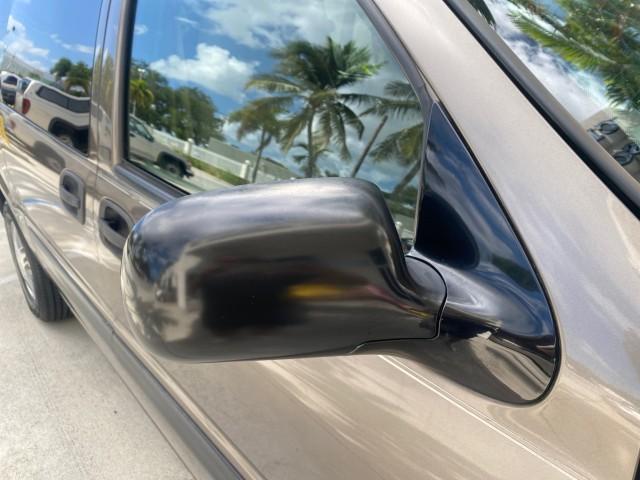 2005 Bronzemist Metallic /Neutral Chevrolet Venture LS LOW MILES 48,285 (1GNDV23E45D) with an 3.4L 3400 V6 SFI Engine engine, Automatic transmission, located at 4701 North Dixie Hwy, Pompano Beach, FL, 33064, (954) 422-2889, 26.240938, -80.123474 - OUR WEBPAGE FLORIDACARS1.COM HAS OVER 100 PHOTOS AND FREE CARFAX LINK 2005 Chevrolet Venture LS Van 3.4L V6 F Gasoline 26 MPG Front Wheel Drive Features ABS Brakes Air Conditioning Alloy Wheels AM/FM Stereo Automatic Transmission CD Audio Cloth Seats Cruise Control Parking Sensors Power Locks Roof R- Photo#80