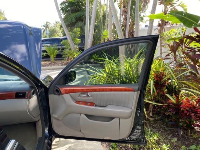 2004 Flint Mica /Ash Lexus LS 430 LOW MILES 79,700 1 OWNER (JTHBN36F740) with an 4.3L DOHC EFI 32-Valve V8 Engine engine, Automatic transmission, located at 4701 North Dixie Hwy, Pompano Beach, FL, 33064, (954) 422-2889, 26.240938, -80.123474 - OUR WEBPAGE FLORIDACARS1.COM HAS OVER 100 PHOTOS AND FREE CARFAX LINK 2004 Lexus LS 430 1 OWNER Sedan 4 DR 4.3L V8 F DOHC 32V Gasoline 25 MPG Rear Wheel Drive Features A/C Seat(s) ABS Brakes Air Conditioning Alloy Wheels AM/FM Stereo Automatic Transmission Cassette Player CD Audio Cruise Control Lea- Photo#11