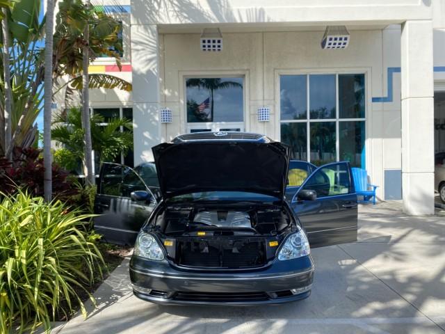 2004 Flint Mica /Ash Lexus LS 430 LOW MILES 79,700 1 OWNER (JTHBN36F740) with an 4.3L DOHC EFI 32-Valve V8 Engine engine, Automatic transmission, located at 4701 North Dixie Hwy, Pompano Beach, FL, 33064, (954) 422-2889, 26.240938, -80.123474 - OUR WEBPAGE FLORIDACARS1.COM HAS OVER 100 PHOTOS AND FREE CARFAX LINK 2004 Lexus LS 430 1 OWNER Sedan 4 DR 4.3L V8 F DOHC 32V Gasoline 25 MPG Rear Wheel Drive Features A/C Seat(s) ABS Brakes Air Conditioning Alloy Wheels AM/FM Stereo Automatic Transmission Cassette Player CD Audio Cruise Control Lea- Photo#16