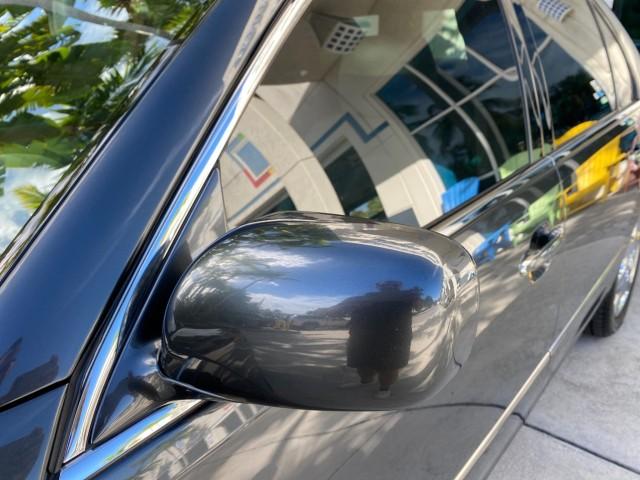 2004 Flint Mica /Ash Lexus LS 430 LOW MILES 79,700 1 OWNER (JTHBN36F740) with an 4.3L DOHC EFI 32-Valve V8 Engine engine, Automatic transmission, located at 4701 North Dixie Hwy, Pompano Beach, FL, 33064, (954) 422-2889, 26.240938, -80.123474 - OUR WEBPAGE FLORIDACARS1.COM HAS OVER 100 PHOTOS AND FREE CARFAX LINK 2004 Lexus LS 430 1 OWNER Sedan 4 DR 4.3L V8 F DOHC 32V Gasoline 25 MPG Rear Wheel Drive Features A/C Seat(s) ABS Brakes Air Conditioning Alloy Wheels AM/FM Stereo Automatic Transmission Cassette Player CD Audio Cruise Control Lea- Photo#30