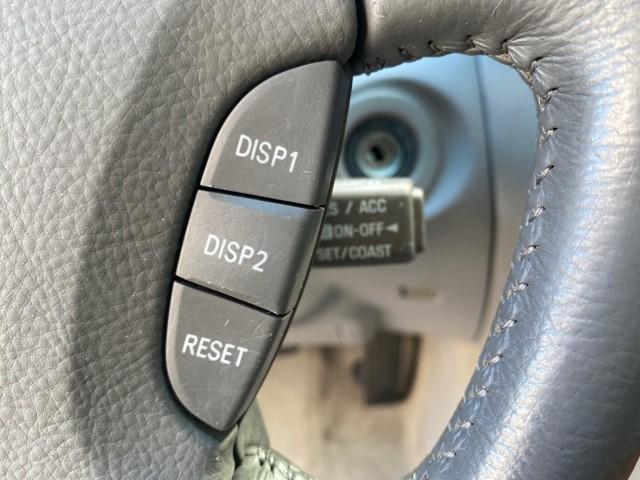 2004 Flint Mica /Ash Lexus LS 430 LOW MILES 79,700 1 OWNER (JTHBN36F740) with an 4.3L DOHC EFI 32-Valve V8 Engine engine, Automatic transmission, located at 4701 North Dixie Hwy, Pompano Beach, FL, 33064, (954) 422-2889, 26.240938, -80.123474 - OUR WEBPAGE FLORIDACARS1.COM HAS OVER 100 PHOTOS AND FREE CARFAX LINK 2004 Lexus LS 430 1 OWNER Sedan 4 DR 4.3L V8 F DOHC 32V Gasoline 25 MPG Rear Wheel Drive Features A/C Seat(s) ABS Brakes Air Conditioning Alloy Wheels AM/FM Stereo Automatic Transmission Cassette Player CD Audio Cruise Control Lea- Photo#36
