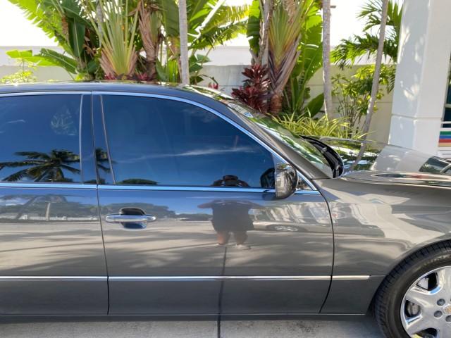 2004 Flint Mica /Ash Lexus LS 430 LOW MILES 79,700 1 OWNER (JTHBN36F740) with an 4.3L DOHC EFI 32-Valve V8 Engine engine, Automatic transmission, located at 4701 North Dixie Hwy, Pompano Beach, FL, 33064, (954) 422-2889, 26.240938, -80.123474 - OUR WEBPAGE FLORIDACARS1.COM HAS OVER 100 PHOTOS AND FREE CARFAX LINK 2004 Lexus LS 430 1 OWNER Sedan 4 DR 4.3L V8 F DOHC 32V Gasoline 25 MPG Rear Wheel Drive Features A/C Seat(s) ABS Brakes Air Conditioning Alloy Wheels AM/FM Stereo Automatic Transmission Cassette Player CD Audio Cruise Control Lea- Photo#74
