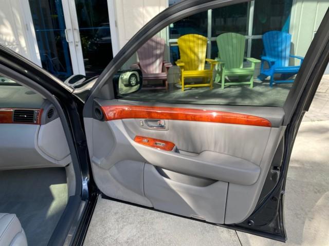 2004 Flint Mica /Ash Lexus LS 430 LOW MILES 79,700 1 OWNER (JTHBN36F740) with an 4.3L DOHC EFI 32-Valve V8 Engine engine, Automatic transmission, located at 4701 North Dixie Hwy, Pompano Beach, FL, 33064, (954) 422-2889, 26.240938, -80.123474 - OUR WEBPAGE FLORIDACARS1.COM HAS OVER 100 PHOTOS AND FREE CARFAX LINK 2004 Lexus LS 430 1 OWNER Sedan 4 DR 4.3L V8 F DOHC 32V Gasoline 25 MPG Rear Wheel Drive Features A/C Seat(s) ABS Brakes Air Conditioning Alloy Wheels AM/FM Stereo Automatic Transmission Cassette Player CD Audio Cruise Control Lea- Photo#78
