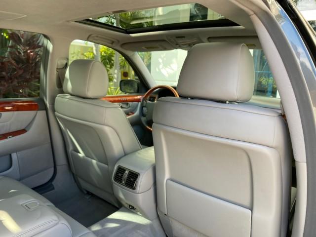 2004 Flint Mica /Ash Lexus LS 430 LOW MILES 79,700 1 OWNER (JTHBN36F740) with an 4.3L DOHC EFI 32-Valve V8 Engine engine, Automatic transmission, located at 4701 North Dixie Hwy, Pompano Beach, FL, 33064, (954) 422-2889, 26.240938, -80.123474 - OUR WEBPAGE FLORIDACARS1.COM HAS OVER 100 PHOTOS AND FREE CARFAX LINK 2004 Lexus LS 430 1 OWNER Sedan 4 DR 4.3L V8 F DOHC 32V Gasoline 25 MPG Rear Wheel Drive Features A/C Seat(s) ABS Brakes Air Conditioning Alloy Wheels AM/FM Stereo Automatic Transmission Cassette Player CD Audio Cruise Control Lea- Photo#87