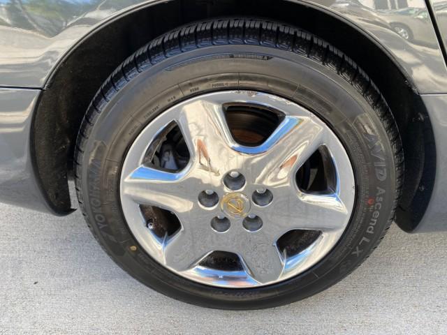 2004 Flint Mica /Ash Lexus LS 430 LOW MILES 79,700 1 OWNER (JTHBN36F740) with an 4.3L DOHC EFI 32-Valve V8 Engine engine, Automatic transmission, located at 4701 North Dixie Hwy, Pompano Beach, FL, 33064, (954) 422-2889, 26.240938, -80.123474 - OUR WEBPAGE FLORIDACARS1.COM HAS OVER 100 PHOTOS AND FREE CARFAX LINK 2004 Lexus LS 430 1 OWNER Sedan 4 DR 4.3L V8 F DOHC 32V Gasoline 25 MPG Rear Wheel Drive Features A/C Seat(s) ABS Brakes Air Conditioning Alloy Wheels AM/FM Stereo Automatic Transmission Cassette Player CD Audio Cruise Control Lea- Photo#88