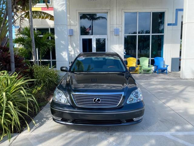 2004 Flint Mica /Ash Lexus LS 430 LOW MILES 79,700 1 OWNER (JTHBN36F740) with an 4.3L DOHC EFI 32-Valve V8 Engine engine, Automatic transmission, located at 4701 North Dixie Hwy, Pompano Beach, FL, 33064, (954) 422-2889, 26.240938, -80.123474 - OUR WEBPAGE FLORIDACARS1.COM HAS OVER 100 PHOTOS AND FREE CARFAX LINK 2004 Lexus LS 430 1 OWNER Sedan 4 DR 4.3L V8 F DOHC 32V Gasoline 25 MPG Rear Wheel Drive Features A/C Seat(s) ABS Brakes Air Conditioning Alloy Wheels AM/FM Stereo Automatic Transmission Cassette Player CD Audio Cruise Control Lea- Photo#98