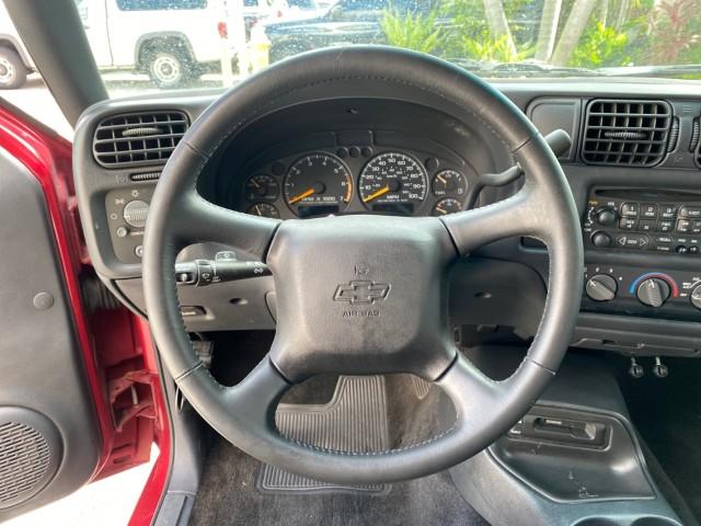 2000 Dark Cherry Red Metallic /Medium Gray Chevrolet S-10 LS LOW MILES 74,811 X CAB (1GCCS1956Y8) with an 2.2L Vortec 1000 SFI Gas/ethanol Flex-Fuel L4 Engine engine, Automatic transmission, located at 4701 North Dixie Hwy, Pompano Beach, FL, 33064, (954) 422-2889, 26.240938, -80.123474 - OUR WEBPAGE FLORIDACARS1.COM HAS OVER 100 PHOTOS AND FREE CARFAX LINK 2000 Chevrolet S-10 Club Cab Pickup 2.2L I4 F Flex Fuel 29 MPG Rear Wheel Drive Features ABS Brakes Air Conditioning Alloy Wheels AM/FM Stereo Automatic Transmission CD Audio Cloth Seats Cruise Control 2000 Chevrolet S-10 Extended- Photo#32