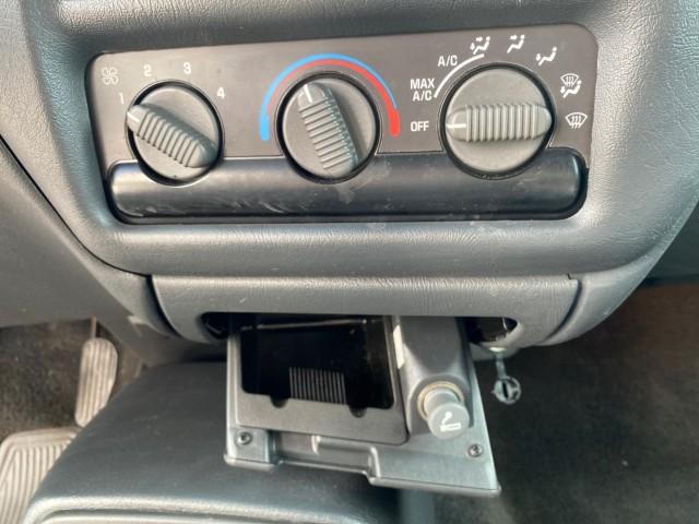 2000 Dark Cherry Red Metallic /Medium Gray Chevrolet S-10 LS LOW MILES 74,811 X CAB (1GCCS1956Y8) with an 2.2L Vortec 1000 SFI Gas/ethanol Flex-Fuel L4 Engine engine, Automatic transmission, located at 4701 North Dixie Hwy, Pompano Beach, FL, 33064, (954) 422-2889, 26.240938, -80.123474 - OUR WEBPAGE FLORIDACARS1.COM HAS OVER 100 PHOTOS AND FREE CARFAX LINK 2000 Chevrolet S-10 Club Cab Pickup 2.2L I4 F Flex Fuel 29 MPG Rear Wheel Drive Features ABS Brakes Air Conditioning Alloy Wheels AM/FM Stereo Automatic Transmission CD Audio Cloth Seats Cruise Control 2000 Chevrolet S-10 Extended- Photo#39