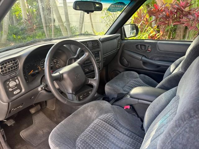 2000 Dark Cherry Red Metallic /Medium Gray Chevrolet S-10 LS LOW MILES 74,811 X CAB (1GCCS1956Y8) with an 2.2L Vortec 1000 SFI Gas/ethanol Flex-Fuel L4 Engine engine, Automatic transmission, located at 4701 North Dixie Hwy, Pompano Beach, FL, 33064, (954) 422-2889, 26.240938, -80.123474 - OUR WEBPAGE FLORIDACARS1.COM HAS OVER 100 PHOTOS AND FREE CARFAX LINK 2000 Chevrolet S-10 Club Cab Pickup 2.2L I4 F Flex Fuel 29 MPG Rear Wheel Drive Features ABS Brakes Air Conditioning Alloy Wheels AM/FM Stereo Automatic Transmission CD Audio Cloth Seats Cruise Control 2000 Chevrolet S-10 Extended- Photo#31