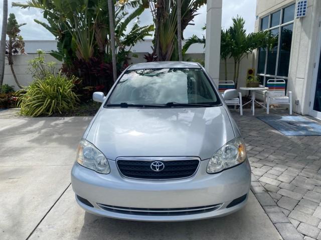 2008 Silver Streak Mica /Stone Toyota Corolla LE LOW MILES 36,131 1 OWNER (1NXBR32E08Z) with an 1.8L DOHC SFI 16-Valve VVT-i 4-Cyl Engine engine, Automatic transmission, located at 4701 North Dixie Hwy, Pompano Beach, FL, 33064, (954) 422-2889, 26.240938, -80.123474 - OUR WEBPAGE FLORIDACARS1.COM HAS OVER 100 PHOTOS AND FREE CARFAX LINK 2008 Toyota Corolla S 1 OWNER Sedan 4 DR 1.8L I4 F DOHC 16V Gasoline 41 MPG Front Wheel Drive Features Air Conditioning AM/FM Stereo Automatic Transmission CD Audio Cloth Seats Cruise Control Power Locks Power Mirrors Power Window- Photo#2