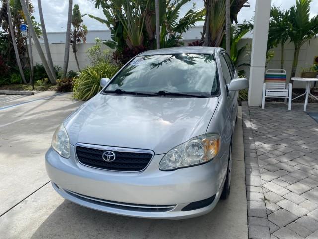 2008 Silver Streak Mica /Stone Toyota Corolla LE LOW MILES 36,131 1 OWNER (1NXBR32E08Z) with an 1.8L DOHC SFI 16-Valve VVT-i 4-Cyl Engine engine, Automatic transmission, located at 4701 North Dixie Hwy, Pompano Beach, FL, 33064, (954) 422-2889, 26.240938, -80.123474 - OUR WEBPAGE FLORIDACARS1.COM HAS OVER 100 PHOTOS AND FREE CARFAX LINK 2008 Toyota Corolla S 1 OWNER Sedan 4 DR 1.8L I4 F DOHC 16V Gasoline 41 MPG Front Wheel Drive Features Air Conditioning AM/FM Stereo Automatic Transmission CD Audio Cloth Seats Cruise Control Power Locks Power Mirrors Power Window- Photo#3