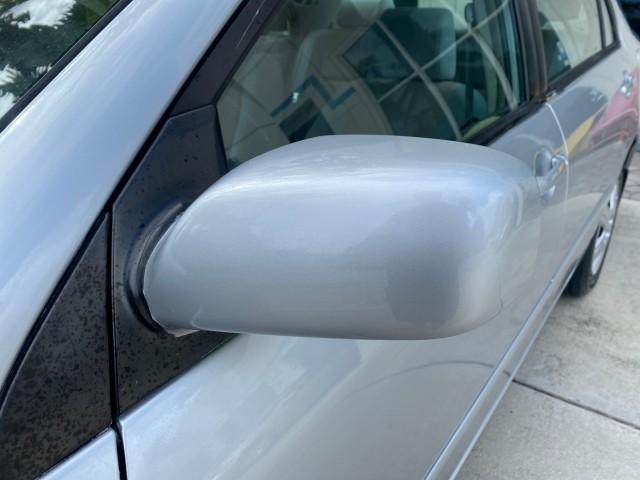2008 Silver Streak Mica /Stone Toyota Corolla LE LOW MILES 36,131 1 OWNER (1NXBR32E08Z) with an 1.8L DOHC SFI 16-Valve VVT-i 4-Cyl Engine engine, Automatic transmission, located at 4701 North Dixie Hwy, Pompano Beach, FL, 33064, (954) 422-2889, 26.240938, -80.123474 - OUR WEBPAGE FLORIDACARS1.COM HAS OVER 100 PHOTOS AND FREE CARFAX LINK 2008 Toyota Corolla S 1 OWNER Sedan 4 DR 1.8L I4 F DOHC 16V Gasoline 41 MPG Front Wheel Drive Features Air Conditioning AM/FM Stereo Automatic Transmission CD Audio Cloth Seats Cruise Control Power Locks Power Mirrors Power Window- Photo#30