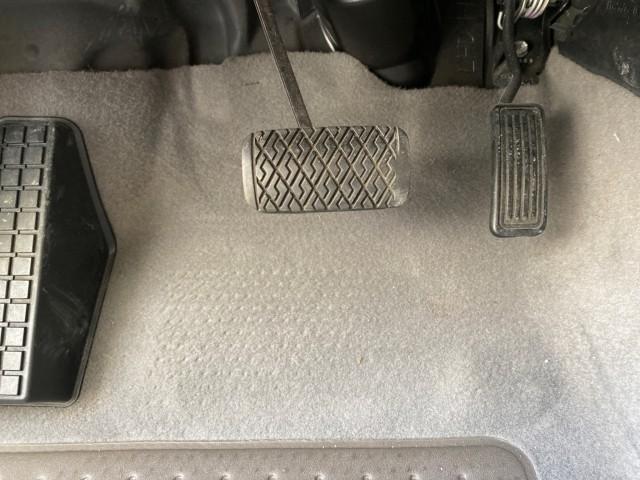 2008 Silver Streak Mica /Stone Toyota Corolla LE LOW MILES 36,131 1 OWNER (1NXBR32E08Z) with an 1.8L DOHC SFI 16-Valve VVT-i 4-Cyl Engine engine, Automatic transmission, located at 4701 North Dixie Hwy, Pompano Beach, FL, 33064, (954) 422-2889, 26.240938, -80.123474 - OUR WEBPAGE FLORIDACARS1.COM HAS OVER 100 PHOTOS AND FREE CARFAX LINK 2008 Toyota Corolla S 1 OWNER Sedan 4 DR 1.8L I4 F DOHC 16V Gasoline 41 MPG Front Wheel Drive Features Air Conditioning AM/FM Stereo Automatic Transmission CD Audio Cloth Seats Cruise Control Power Locks Power Mirrors Power Window- Photo#40