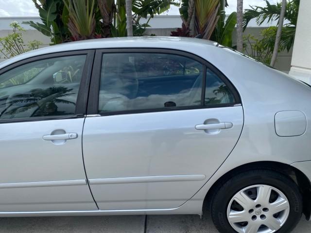 2008 Silver Streak Mica /Stone Toyota Corolla LE LOW MILES 36,131 1 OWNER (1NXBR32E08Z) with an 1.8L DOHC SFI 16-Valve VVT-i 4-Cyl Engine engine, Automatic transmission, located at 4701 North Dixie Hwy, Pompano Beach, FL, 33064, (954) 422-2889, 26.240938, -80.123474 - OUR WEBPAGE FLORIDACARS1.COM HAS OVER 100 PHOTOS AND FREE CARFAX LINK 2008 Toyota Corolla S 1 OWNER Sedan 4 DR 1.8L I4 F DOHC 16V Gasoline 41 MPG Front Wheel Drive Features Air Conditioning AM/FM Stereo Automatic Transmission CD Audio Cloth Seats Cruise Control Power Locks Power Mirrors Power Window- Photo#53