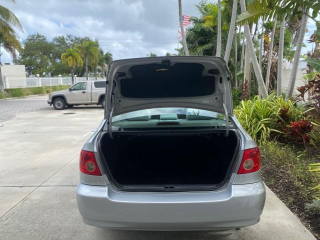 2008 Silver Streak Mica /Stone Toyota Corolla LE LOW MILES 36,131 1 OWNER (1NXBR32E08Z) with an 1.8L DOHC SFI 16-Valve VVT-i 4-Cyl Engine engine, Automatic transmission, located at 4701 North Dixie Hwy, Pompano Beach, FL, 33064, (954) 422-2889, 26.240938, -80.123474 - OUR WEBPAGE FLORIDACARS1.COM HAS OVER 100 PHOTOS AND FREE CARFAX LINK 2008 Toyota Corolla S 1 OWNER Sedan 4 DR 1.8L I4 F DOHC 16V Gasoline 41 MPG Front Wheel Drive Features Air Conditioning AM/FM Stereo Automatic Transmission CD Audio Cloth Seats Cruise Control Power Locks Power Mirrors Power Window- Photo#70
