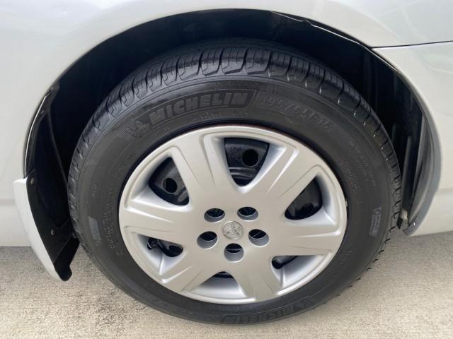 2008 Silver Streak Mica /Stone Toyota Corolla LE LOW MILES 36,131 1 OWNER (1NXBR32E08Z) with an 1.8L DOHC SFI 16-Valve VVT-i 4-Cyl Engine engine, Automatic transmission, located at 4701 North Dixie Hwy, Pompano Beach, FL, 33064, (954) 422-2889, 26.240938, -80.123474 - OUR WEBPAGE FLORIDACARS1.COM HAS OVER 100 PHOTOS AND FREE CARFAX LINK 2008 Toyota Corolla S 1 OWNER Sedan 4 DR 1.8L I4 F DOHC 16V Gasoline 41 MPG Front Wheel Drive Features Air Conditioning AM/FM Stereo Automatic Transmission CD Audio Cloth Seats Cruise Control Power Locks Power Mirrors Power Window- Photo#72