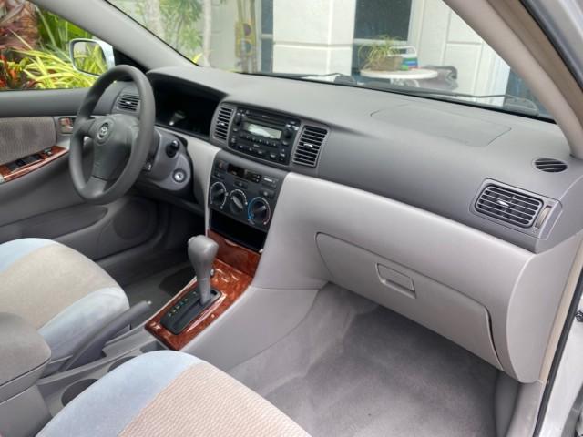 2008 Silver Streak Mica /Stone Toyota Corolla LE LOW MILES 36,131 1 OWNER (1NXBR32E08Z) with an 1.8L DOHC SFI 16-Valve VVT-i 4-Cyl Engine engine, Automatic transmission, located at 4701 North Dixie Hwy, Pompano Beach, FL, 33064, (954) 422-2889, 26.240938, -80.123474 - OUR WEBPAGE FLORIDACARS1.COM HAS OVER 100 PHOTOS AND FREE CARFAX LINK 2008 Toyota Corolla S 1 OWNER Sedan 4 DR 1.8L I4 F DOHC 16V Gasoline 41 MPG Front Wheel Drive Features Air Conditioning AM/FM Stereo Automatic Transmission CD Audio Cloth Seats Cruise Control Power Locks Power Mirrors Power Window- Photo#82