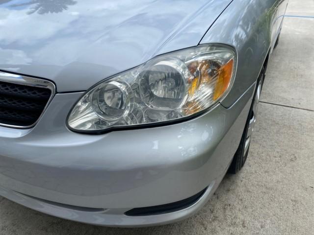 2008 Silver Streak Mica /Stone Toyota Corolla LE LOW MILES 36,131 1 OWNER (1NXBR32E08Z) with an 1.8L DOHC SFI 16-Valve VVT-i 4-Cyl Engine engine, Automatic transmission, located at 4701 North Dixie Hwy, Pompano Beach, FL, 33064, (954) 422-2889, 26.240938, -80.123474 - OUR WEBPAGE FLORIDACARS1.COM HAS OVER 100 PHOTOS AND FREE CARFAX LINK 2008 Toyota Corolla S 1 OWNER Sedan 4 DR 1.8L I4 F DOHC 16V Gasoline 41 MPG Front Wheel Drive Features Air Conditioning AM/FM Stereo Automatic Transmission CD Audio Cloth Seats Cruise Control Power Locks Power Mirrors Power Window- Photo#94