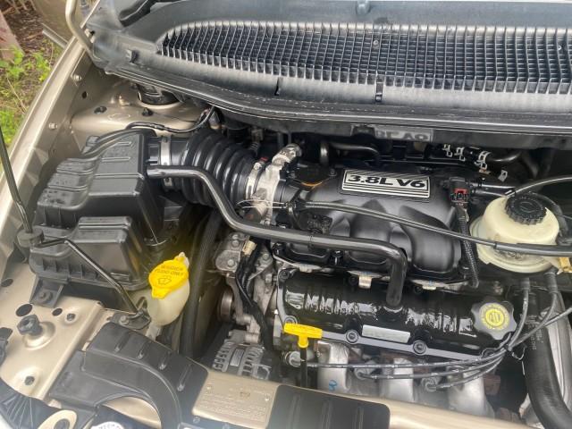 2002 Light Almond Pearl Metallic /Taupe Chrysler Town and Country Limited LOW MILES 54,870 (2C8GP64L92R) with an 3.8L SMPI V6 Engine engine, Automatic transmission, located at 4701 North Dixie Hwy, Pompano Beach, FL, 33064, (954) 422-2889, 26.240938, -80.123474 - OUR WEBPAGE FLORIDACARS1.COM HAS OVER 100 PHOTOS AND FREE CARFAX LINK 2002 Chrysler Town AND Country Limited Van 3.8L V6 F OHV 12V Gasoline 24 MPG Front Wheel Drive Features ABS Brakes Air Conditioning Alloy Wheels AM/FM Stereo Automatic Transmission CD Audio Cruise Control Full Roof Rack Leather Se- Photo#24