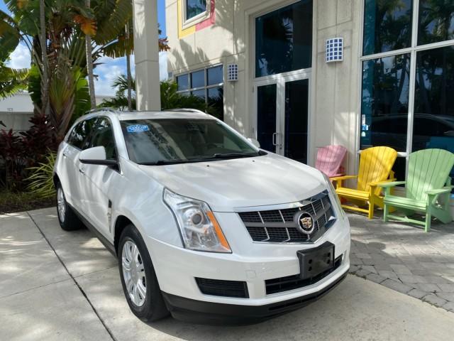 2012 Platinum Ice Tricoat /Shale w/Brownstone accents Cadillac SRX Luxury Collection LOW MILES 44,412 AWD (3GYFNDE32CS) with an 3.6L SIDI DOHC V6 VVT Engine engine, Automatic transmission, located at 4701 North Dixie Hwy, Pompano Beach, FL, 33064, (954) 422-2889, 26.240938, -80.123474 - OUR WEBPAGE FLORIDACARS1.COM HAS OVER 100 PHOTOS AND FREE CARFAX LINK 2012 Cadillac SRX Luxury Collection 1 OWNER 4 Door Wagon/Sport Utility 3.6L V6 F DOHC 24V Gasoline 24 MPG All Wheel Drive Features 4WD/AWD ABS Brakes Air Conditioning Alloy Wheels AM/FM Stereo Automatic Transmission Auxiliary Audi- Photo#1