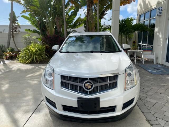2012 Platinum Ice Tricoat /Shale w/Brownstone accents Cadillac SRX Luxury Collection LOW MILES 44,412 AWD (3GYFNDE32CS) with an 3.6L SIDI DOHC V6 VVT Engine engine, Automatic transmission, located at 4701 North Dixie Hwy, Pompano Beach, FL, 33064, (954) 422-2889, 26.240938, -80.123474 - OUR WEBPAGE FLORIDACARS1.COM HAS OVER 100 PHOTOS AND FREE CARFAX LINK 2012 Cadillac SRX Luxury Collection 1 OWNER 4 Door Wagon/Sport Utility 3.6L V6 F DOHC 24V Gasoline 24 MPG All Wheel Drive Features 4WD/AWD ABS Brakes Air Conditioning Alloy Wheels AM/FM Stereo Automatic Transmission Auxiliary Audi- Photo#2