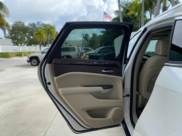 2012 Platinum Ice Tricoat /Shale w/Brownstone accents Cadillac SRX Luxury Collection LOW MILES 44,412 AWD (3GYFNDE32CS) with an 3.6L SIDI DOHC V6 VVT Engine engine, Automatic transmission, located at 4701 North Dixie Hwy, Pompano Beach, FL, 33064, (954) 422-2889, 26.240938, -80.123474 - OUR WEBPAGE FLORIDACARS1.COM HAS OVER 100 PHOTOS AND FREE CARFAX LINK 2012 Cadillac SRX Luxury Collection 1 OWNER 4 Door Wagon/Sport Utility 3.6L V6 F DOHC 24V Gasoline 24 MPG All Wheel Drive Features 4WD/AWD ABS Brakes Air Conditioning Alloy Wheels AM/FM Stereo Automatic Transmission Auxiliary Audi- Photo#13