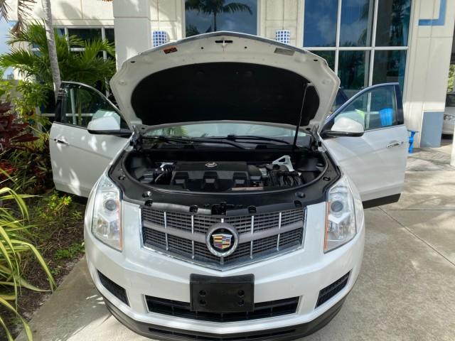 2012 Platinum Ice Tricoat /Shale w/Brownstone accents Cadillac SRX Luxury Collection LOW MILES 44,412 AWD (3GYFNDE32CS) with an 3.6L SIDI DOHC V6 VVT Engine engine, Automatic transmission, located at 4701 North Dixie Hwy, Pompano Beach, FL, 33064, (954) 422-2889, 26.240938, -80.123474 - OUR WEBPAGE FLORIDACARS1.COM HAS OVER 100 PHOTOS AND FREE CARFAX LINK 2012 Cadillac SRX Luxury Collection 1 OWNER 4 Door Wagon/Sport Utility 3.6L V6 F DOHC 24V Gasoline 24 MPG All Wheel Drive Features 4WD/AWD ABS Brakes Air Conditioning Alloy Wheels AM/FM Stereo Automatic Transmission Auxiliary Audi- Photo#17