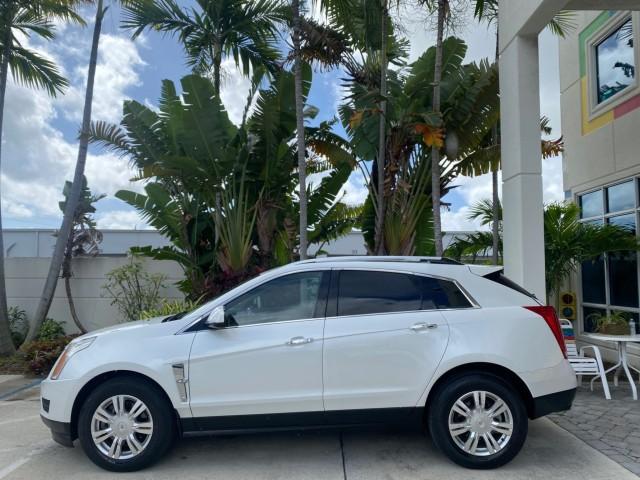 2012 Platinum Ice Tricoat /Shale w/Brownstone accents Cadillac SRX Luxury Collection LOW MILES 44,412 AWD (3GYFNDE32CS) with an 3.6L SIDI DOHC V6 VVT Engine engine, Automatic transmission, located at 4701 North Dixie Hwy, Pompano Beach, FL, 33064, (954) 422-2889, 26.240938, -80.123474 - OUR WEBPAGE FLORIDACARS1.COM HAS OVER 100 PHOTOS AND FREE CARFAX LINK 2012 Cadillac SRX Luxury Collection 1 OWNER 4 Door Wagon/Sport Utility 3.6L V6 F DOHC 24V Gasoline 24 MPG All Wheel Drive Features 4WD/AWD ABS Brakes Air Conditioning Alloy Wheels AM/FM Stereo Automatic Transmission Auxiliary Audi- Photo#31