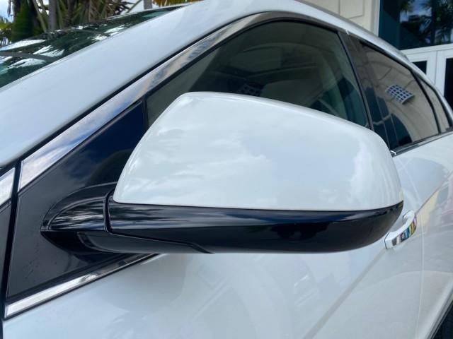 2012 Platinum Ice Tricoat /Shale w/Brownstone accents Cadillac SRX Luxury Collection LOW MILES 44,412 AWD (3GYFNDE32CS) with an 3.6L SIDI DOHC V6 VVT Engine engine, Automatic transmission, located at 4701 North Dixie Hwy, Pompano Beach, FL, 33064, (954) 422-2889, 26.240938, -80.123474 - OUR WEBPAGE FLORIDACARS1.COM HAS OVER 100 PHOTOS AND FREE CARFAX LINK 2012 Cadillac SRX Luxury Collection 1 OWNER 4 Door Wagon/Sport Utility 3.6L V6 F DOHC 24V Gasoline 24 MPG All Wheel Drive Features 4WD/AWD ABS Brakes Air Conditioning Alloy Wheels AM/FM Stereo Automatic Transmission Auxiliary Audi- Photo#38