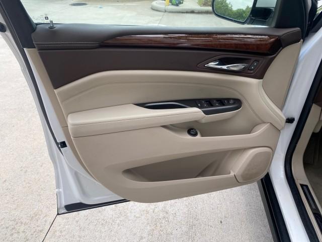 2012 Platinum Ice Tricoat /Shale w/Brownstone accents Cadillac SRX Luxury Collection LOW MILES 44,412 AWD (3GYFNDE32CS) with an 3.6L SIDI DOHC V6 VVT Engine engine, Automatic transmission, located at 4701 North Dixie Hwy, Pompano Beach, FL, 33064, (954) 422-2889, 26.240938, -80.123474 - OUR WEBPAGE FLORIDACARS1.COM HAS OVER 100 PHOTOS AND FREE CARFAX LINK 2012 Cadillac SRX Luxury Collection 1 OWNER 4 Door Wagon/Sport Utility 3.6L V6 F DOHC 24V Gasoline 24 MPG All Wheel Drive Features 4WD/AWD ABS Brakes Air Conditioning Alloy Wheels AM/FM Stereo Automatic Transmission Auxiliary Audi- Photo#39