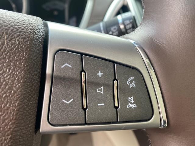 2012 Platinum Ice Tricoat /Shale w/Brownstone accents Cadillac SRX Luxury Collection LOW MILES 44,412 AWD (3GYFNDE32CS) with an 3.6L SIDI DOHC V6 VVT Engine engine, Automatic transmission, located at 4701 North Dixie Hwy, Pompano Beach, FL, 33064, (954) 422-2889, 26.240938, -80.123474 - OUR WEBPAGE FLORIDACARS1.COM HAS OVER 100 PHOTOS AND FREE CARFAX LINK 2012 Cadillac SRX Luxury Collection 1 OWNER 4 Door Wagon/Sport Utility 3.6L V6 F DOHC 24V Gasoline 24 MPG All Wheel Drive Features 4WD/AWD ABS Brakes Air Conditioning Alloy Wheels AM/FM Stereo Automatic Transmission Auxiliary Audi- Photo#44