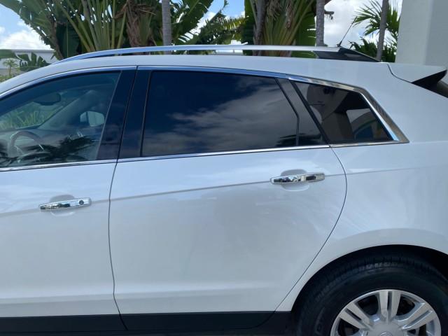 2012 Platinum Ice Tricoat /Shale w/Brownstone accents Cadillac SRX Luxury Collection LOW MILES 44,412 AWD (3GYFNDE32CS) with an 3.6L SIDI DOHC V6 VVT Engine engine, Automatic transmission, located at 4701 North Dixie Hwy, Pompano Beach, FL, 33064, (954) 422-2889, 26.240938, -80.123474 - OUR WEBPAGE FLORIDACARS1.COM HAS OVER 100 PHOTOS AND FREE CARFAX LINK 2012 Cadillac SRX Luxury Collection 1 OWNER 4 Door Wagon/Sport Utility 3.6L V6 F DOHC 24V Gasoline 24 MPG All Wheel Drive Features 4WD/AWD ABS Brakes Air Conditioning Alloy Wheels AM/FM Stereo Automatic Transmission Auxiliary Audi- Photo#61
