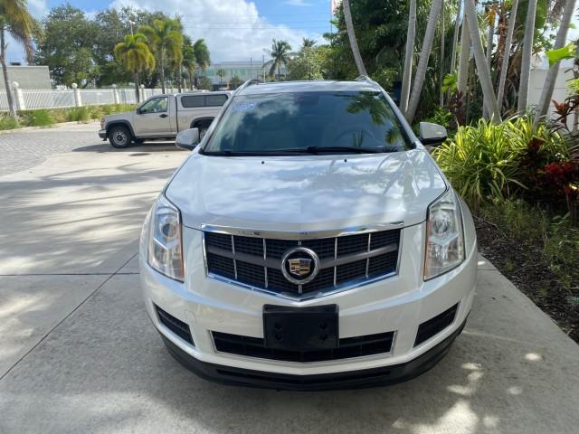 2012 Platinum Ice Tricoat /Shale w/Brownstone accents Cadillac SRX Luxury Collection LOW MILES 44,412 AWD (3GYFNDE32CS) with an 3.6L SIDI DOHC V6 VVT Engine engine, Automatic transmission, located at 4701 North Dixie Hwy, Pompano Beach, FL, 33064, (954) 422-2889, 26.240938, -80.123474 - OUR WEBPAGE FLORIDACARS1.COM HAS OVER 100 PHOTOS AND FREE CARFAX LINK 2012 Cadillac SRX Luxury Collection 1 OWNER 4 Door Wagon/Sport Utility 3.6L V6 F DOHC 24V Gasoline 24 MPG All Wheel Drive Features 4WD/AWD ABS Brakes Air Conditioning Alloy Wheels AM/FM Stereo Automatic Transmission Auxiliary Audi- Photo#82