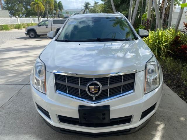 2012 Platinum Ice Tricoat /Shale w/Brownstone accents Cadillac SRX Luxury Collection LOW MILES 44,412 AWD (3GYFNDE32CS) with an 3.6L SIDI DOHC V6 VVT Engine engine, Automatic transmission, located at 4701 North Dixie Hwy, Pompano Beach, FL, 33064, (954) 422-2889, 26.240938, -80.123474 - OUR WEBPAGE FLORIDACARS1.COM HAS OVER 100 PHOTOS AND FREE CARFAX LINK 2012 Cadillac SRX Luxury Collection 1 OWNER 4 Door Wagon/Sport Utility 3.6L V6 F DOHC 24V Gasoline 24 MPG All Wheel Drive Features 4WD/AWD ABS Brakes Air Conditioning Alloy Wheels AM/FM Stereo Automatic Transmission Auxiliary Audi- Photo#83
