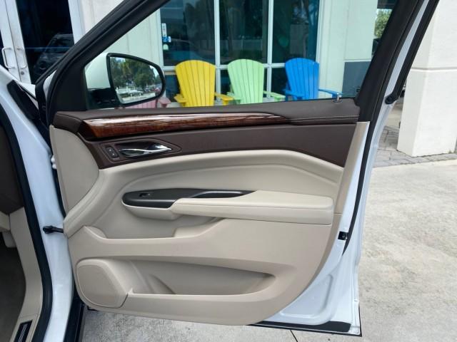 2012 Platinum Ice Tricoat /Shale w/Brownstone accents Cadillac SRX Luxury Collection LOW MILES 44,412 AWD (3GYFNDE32CS) with an 3.6L SIDI DOHC V6 VVT Engine engine, Automatic transmission, located at 4701 North Dixie Hwy, Pompano Beach, FL, 33064, (954) 422-2889, 26.240938, -80.123474 - OUR WEBPAGE FLORIDACARS1.COM HAS OVER 100 PHOTOS AND FREE CARFAX LINK 2012 Cadillac SRX Luxury Collection 1 OWNER 4 Door Wagon/Sport Utility 3.6L V6 F DOHC 24V Gasoline 24 MPG All Wheel Drive Features 4WD/AWD ABS Brakes Air Conditioning Alloy Wheels AM/FM Stereo Automatic Transmission Auxiliary Audi- Photo#89