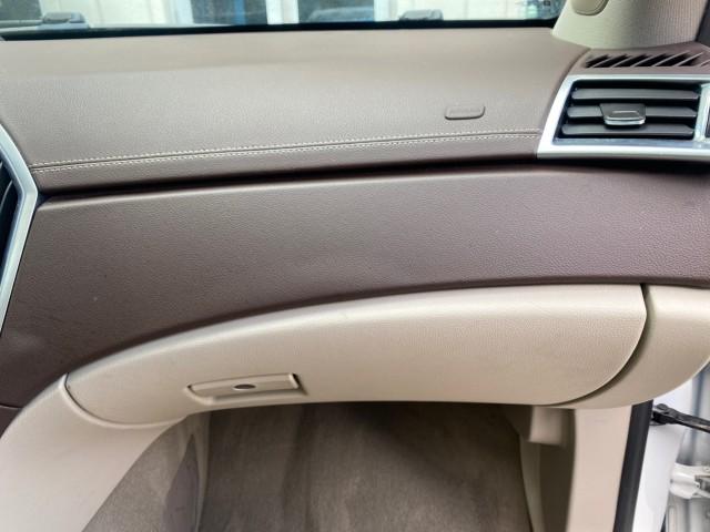 2012 Platinum Ice Tricoat /Shale w/Brownstone accents Cadillac SRX Luxury Collection LOW MILES 44,412 AWD (3GYFNDE32CS) with an 3.6L SIDI DOHC V6 VVT Engine engine, Automatic transmission, located at 4701 North Dixie Hwy, Pompano Beach, FL, 33064, (954) 422-2889, 26.240938, -80.123474 - OUR WEBPAGE FLORIDACARS1.COM HAS OVER 100 PHOTOS AND FREE CARFAX LINK 2012 Cadillac SRX Luxury Collection 1 OWNER 4 Door Wagon/Sport Utility 3.6L V6 F DOHC 24V Gasoline 24 MPG All Wheel Drive Features 4WD/AWD ABS Brakes Air Conditioning Alloy Wheels AM/FM Stereo Automatic Transmission Auxiliary Audi- Photo#92