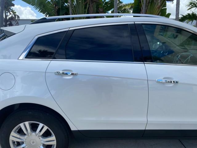 2012 Platinum Ice Tricoat /Shale w/Brownstone accents Cadillac SRX Luxury Collection LOW MILES 44,412 AWD (3GYFNDE32CS) with an 3.6L SIDI DOHC V6 VVT Engine engine, Automatic transmission, located at 4701 North Dixie Hwy, Pompano Beach, FL, 33064, (954) 422-2889, 26.240938, -80.123474 - OUR WEBPAGE FLORIDACARS1.COM HAS OVER 100 PHOTOS AND FREE CARFAX LINK 2012 Cadillac SRX Luxury Collection 1 OWNER 4 Door Wagon/Sport Utility 3.6L V6 F DOHC 24V Gasoline 24 MPG All Wheel Drive Features 4WD/AWD ABS Brakes Air Conditioning Alloy Wheels AM/FM Stereo Automatic Transmission Auxiliary Audi- Photo#94