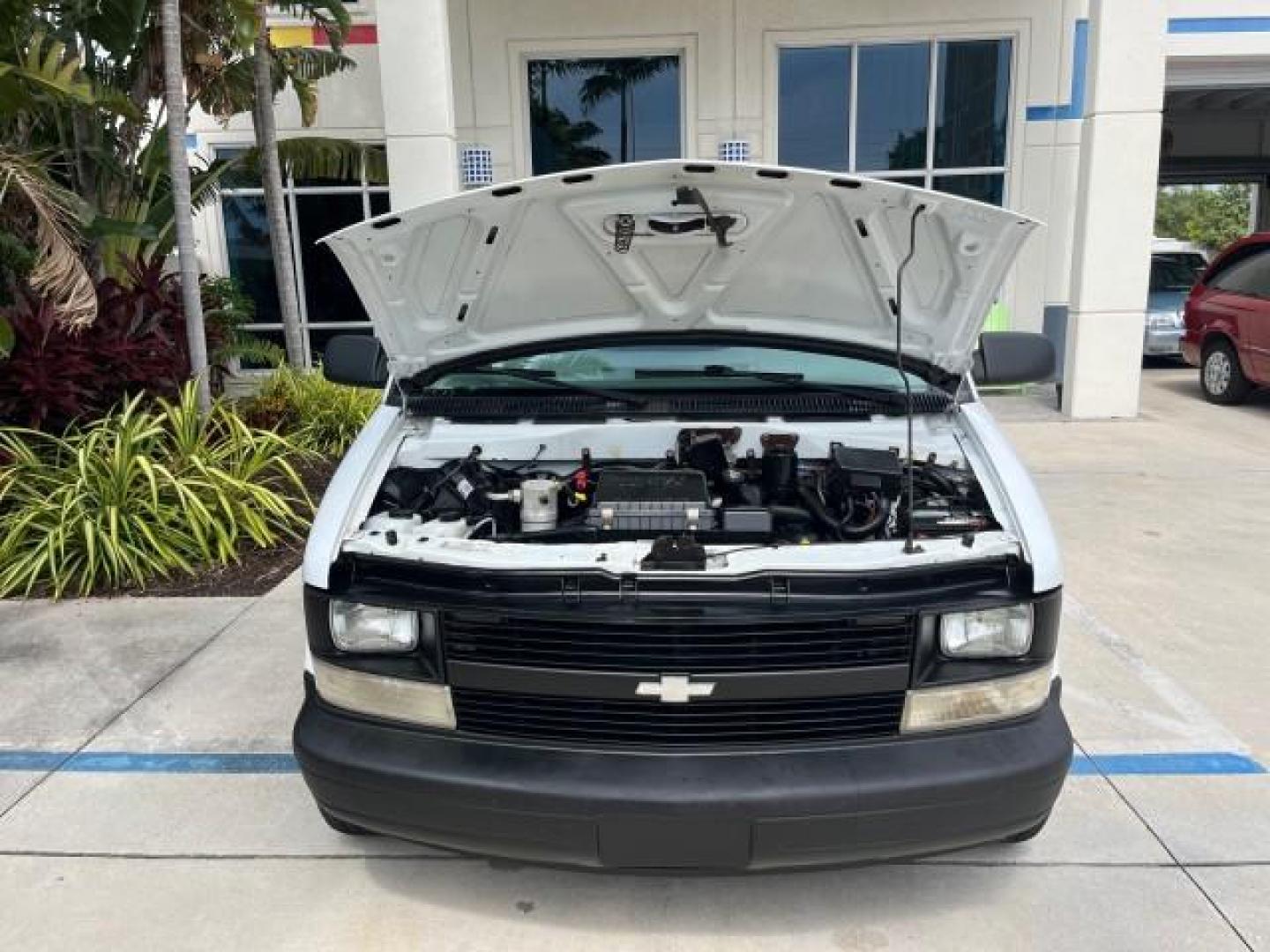 2005 Summit White /Medium Gray Chevrolet Astro Cargo Van LOW MILES 82,583 (1GCDM19X45B) with an 4.3L Vortec 4300 V6 MFI Engine engine, Automatic transmission, located at 4701 North Dixie Hwy, Pompano Beach, FL, 33064, (954) 422-2889, 26.240938, -80.123474 - OUR WEBPAGE FLORIDACARS1.COM HAS OVER 100 PHOTOS AND FREE CARFAX LINK 2005 CHEVROLET ASTRO ROAD READY WORK READY VIN: 1GCDM19X45B109424 NO ACCIDENTS NO RECALLS VAN LOW MILES 82,583 4.3L V6 F FLORIDA OWNER 4.3L V6 GASOLINE 4 SERVICE RECORDS REAR WHEEL DRIVE Anti-Theft System Automatic Climate Control - Photo#65